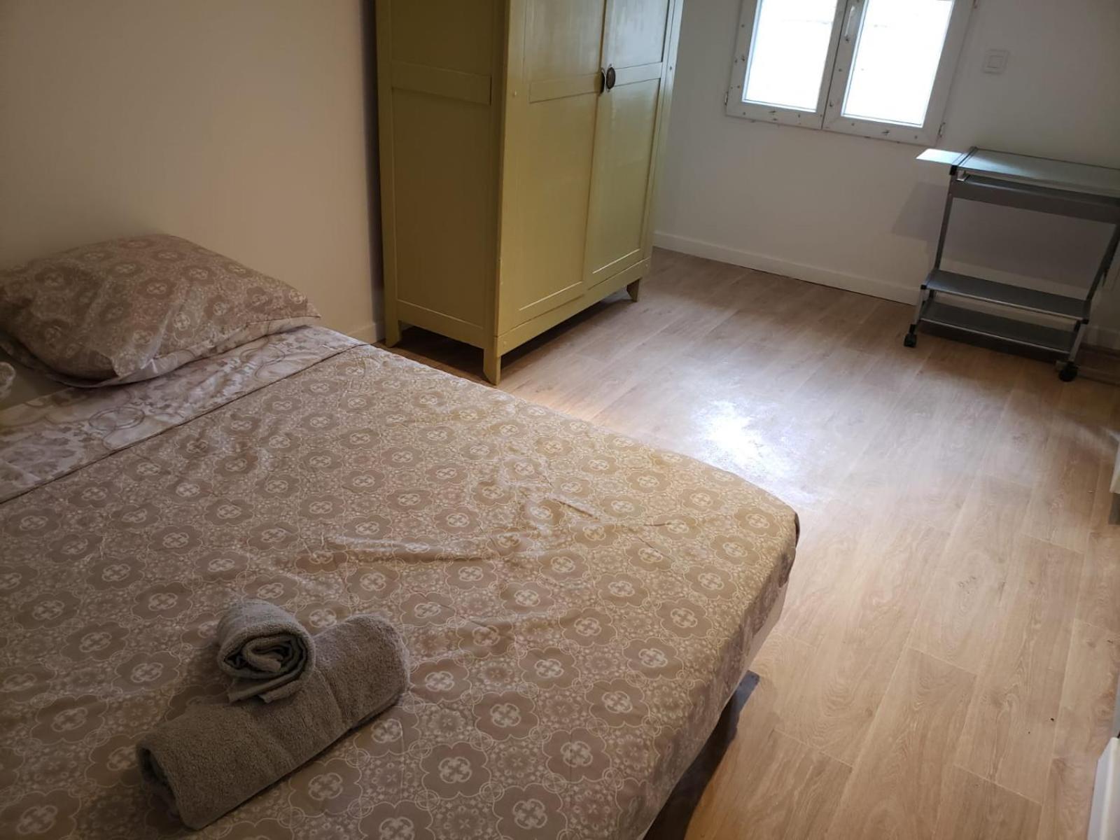 Chambres Meublees Et Spacieuses LʼIsle-Jourdain Exteriér fotografie