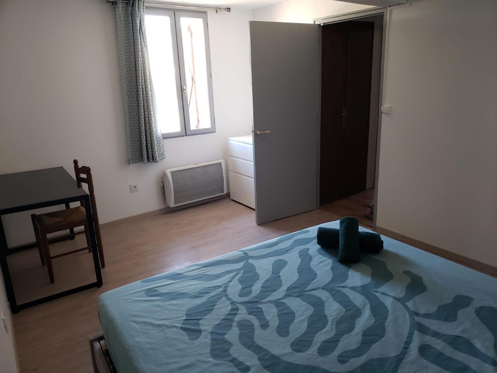 Chambres Meublees Et Spacieuses LʼIsle-Jourdain Exteriér fotografie