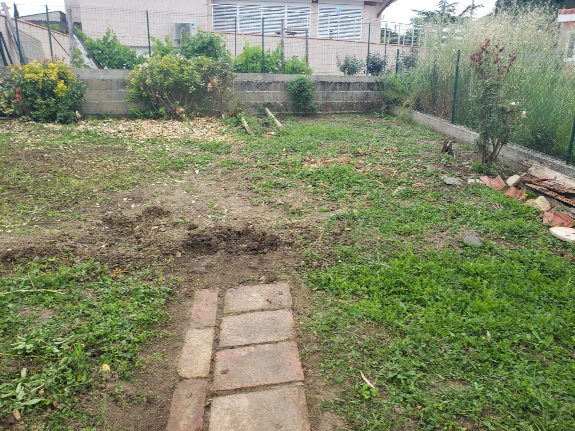 Chambres Meublees Et Spacieuses LʼIsle-Jourdain Exteriér fotografie